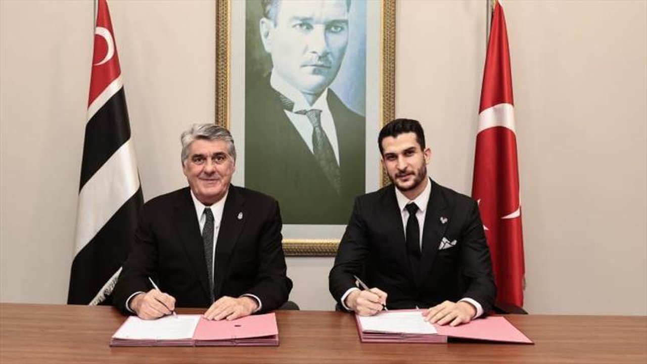 Beşiktaş'tan Necip Uysal'a yeni sözleşme! 24 500772