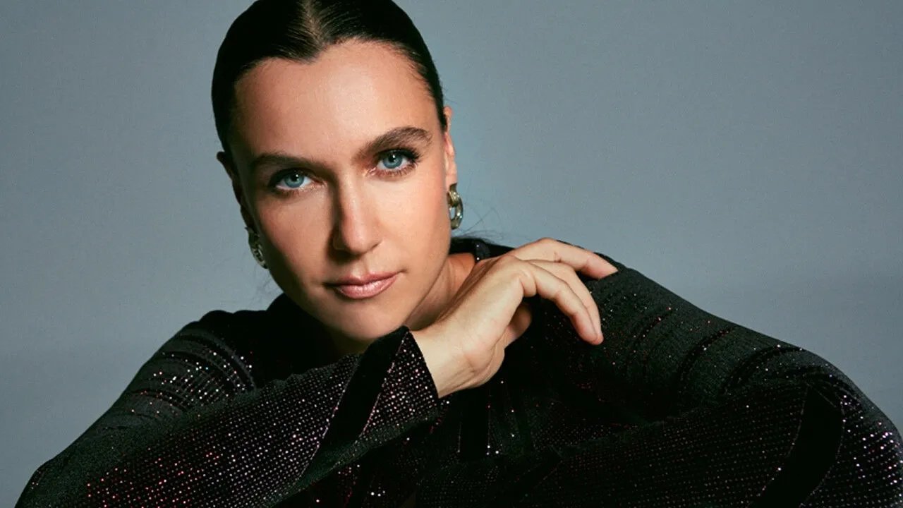 Şevval Sam'dan sürpriz imaj değişimi! Saçlarını kısacık kestirdi 14 501544