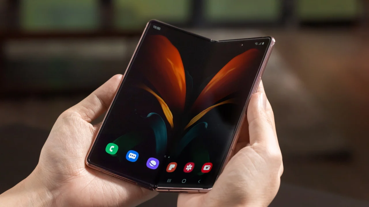 samsung galaxy z fold 7 ve z flip 7 bataryasiyla dikkat cekecek kapak.webp