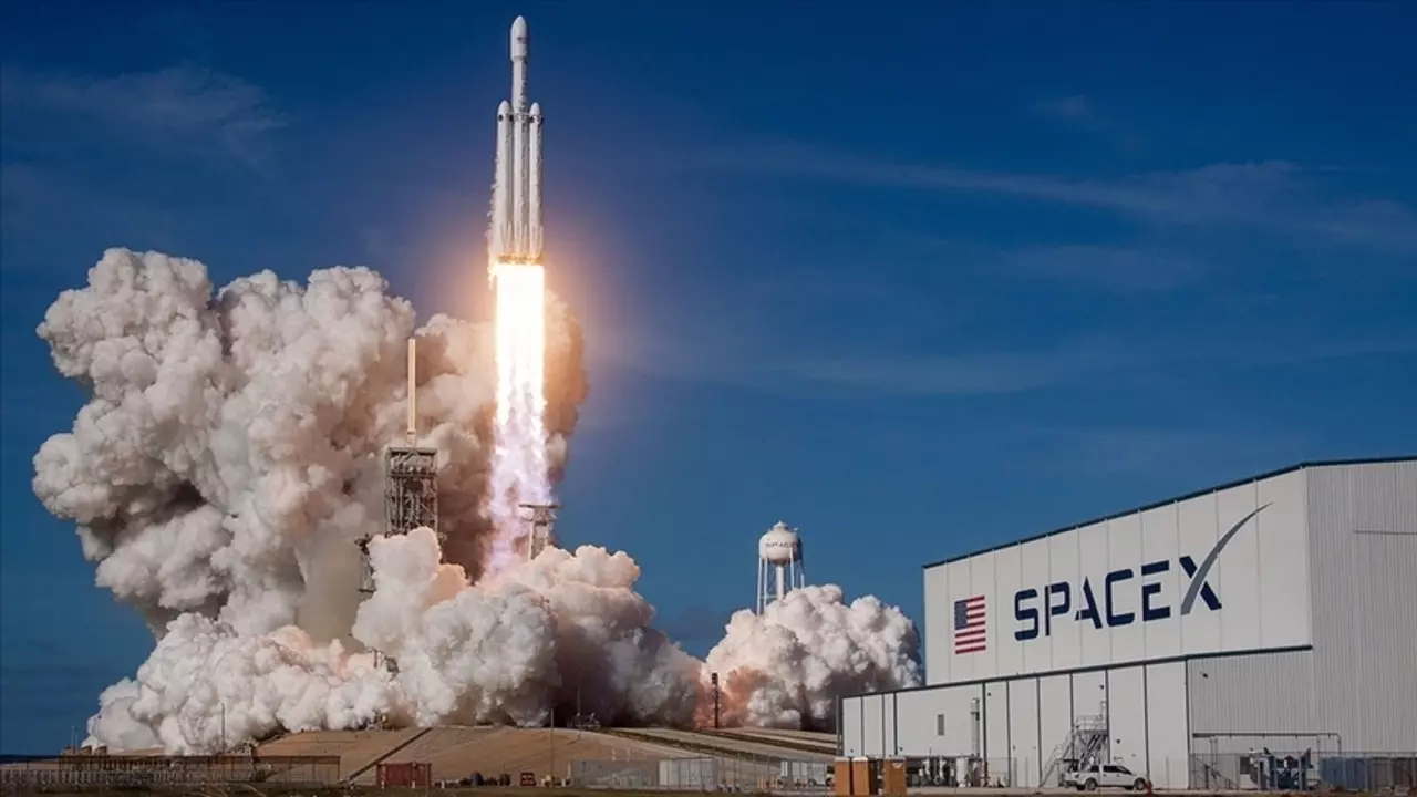 SpaceX enkazı Polonya'ya düştü! - ShiftDelete.Net 19 spacex enkazi polonyaya dustu kapak 1.webp