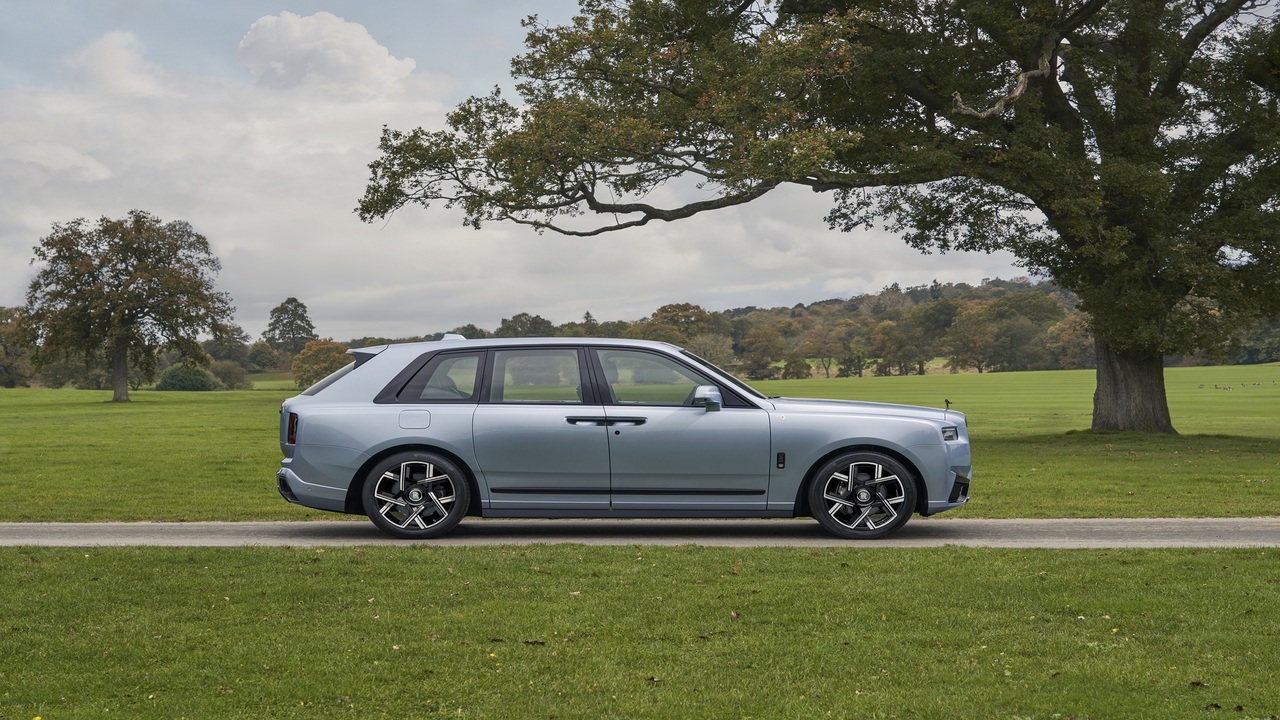 Rolls-Royce, Cullinan Daisy modelini duyurdu! İşte tasarımı 17 1745576331 RollsRoyceCullinanDai