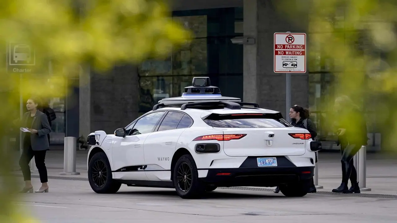 waymo toyota 1.webp