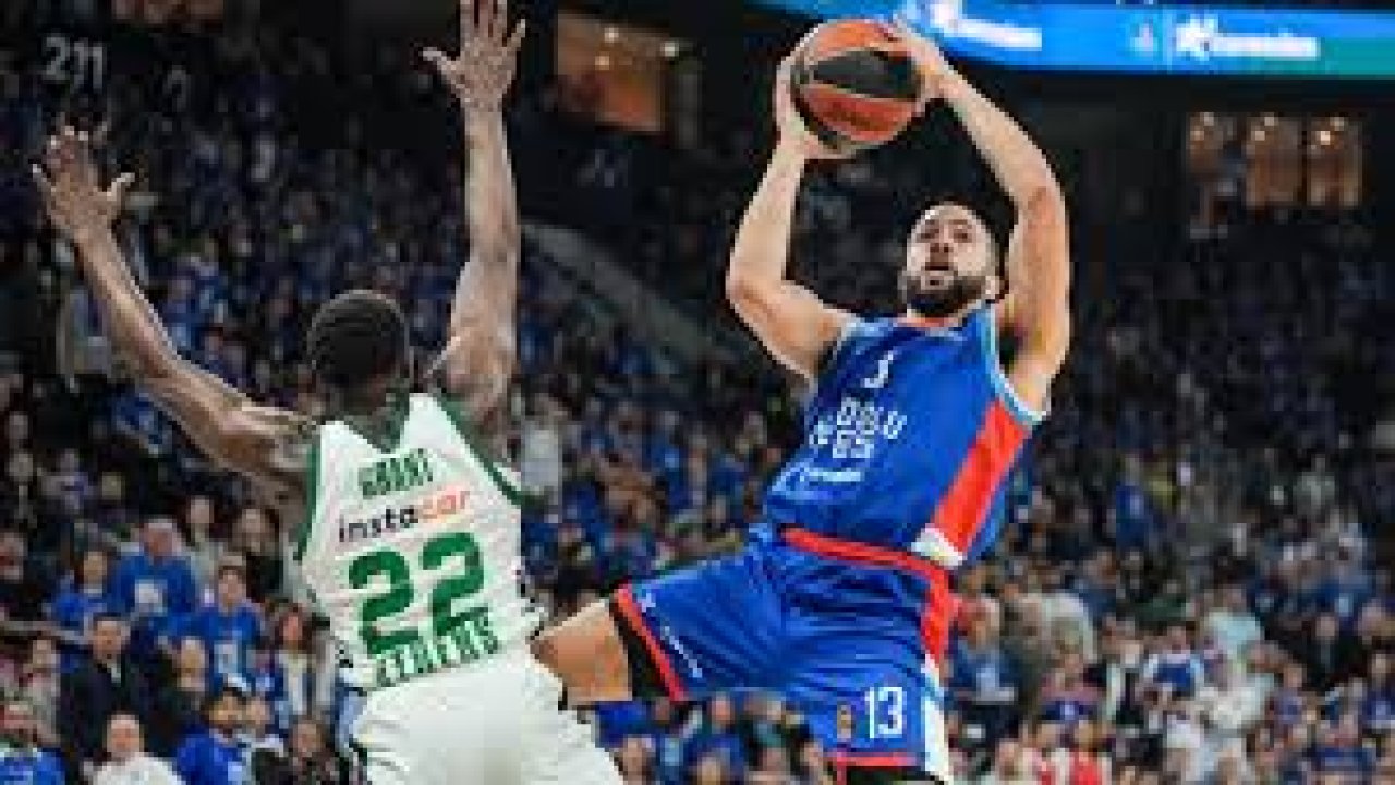 Anadolu Efes, Panathinaikos'u 85-82 yenerek seriyi eşitledi 6 514683