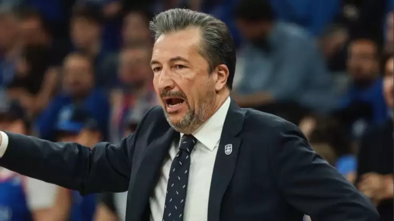 Anadolu Efes başantrenörü Luca Banchi: 'Ölüm-kalım maçı olacak' 13 514747