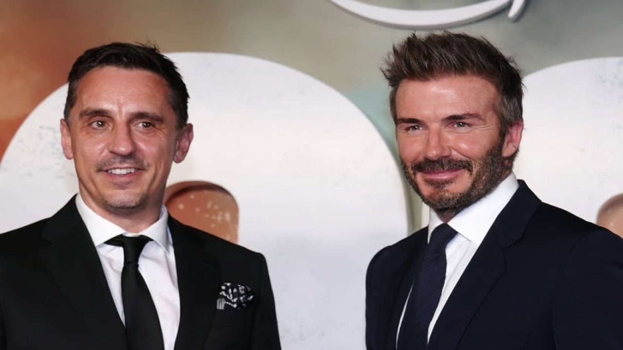David Beckham ve Gary Neville, kulüp satın aldı 1 515972