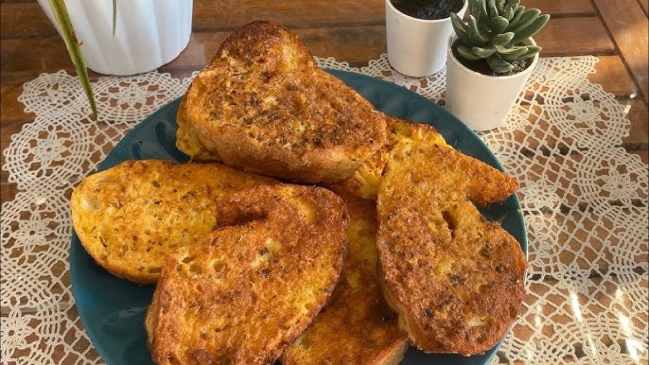 Bayat Ekmeklerinizle Lezzet Yaratın! İşte Denemeniz Gereken 2 Nefis Tarif! 9 519836