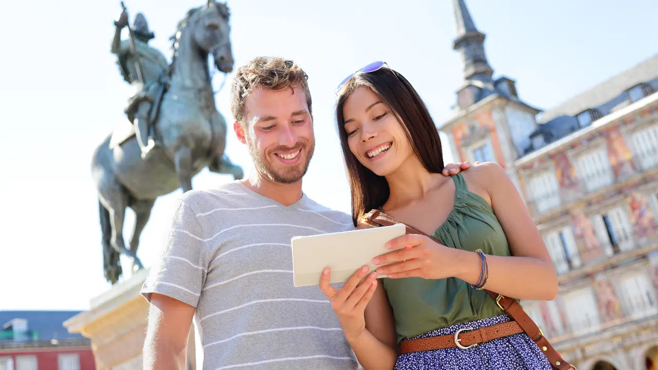 Seyahat tutkunlari.webp