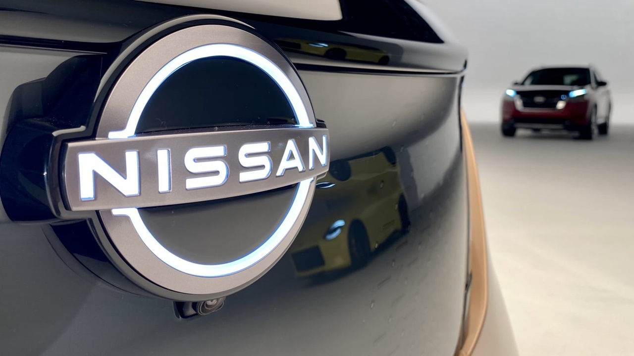 Nissan, 20 bin kişiyi işten çıkarabilir! 10 renault nissan satiyor