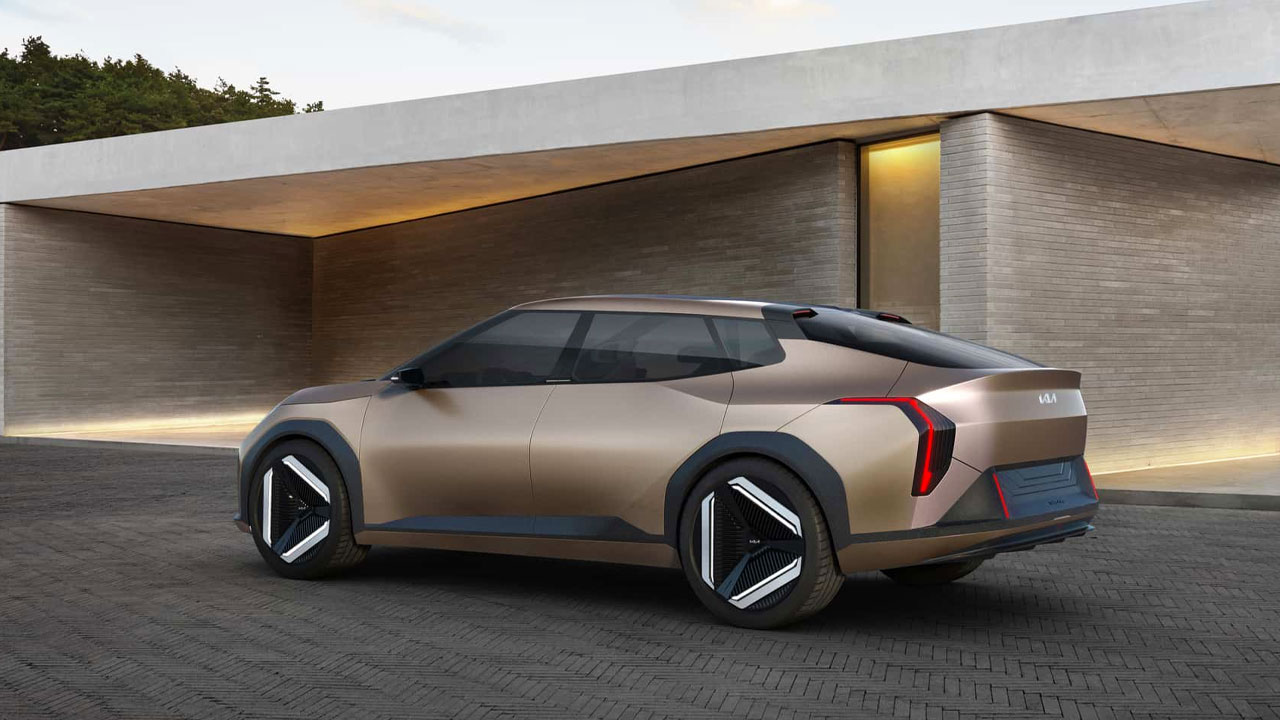 kianin avrupada urettigi ilk elektrikli arac ev4 1