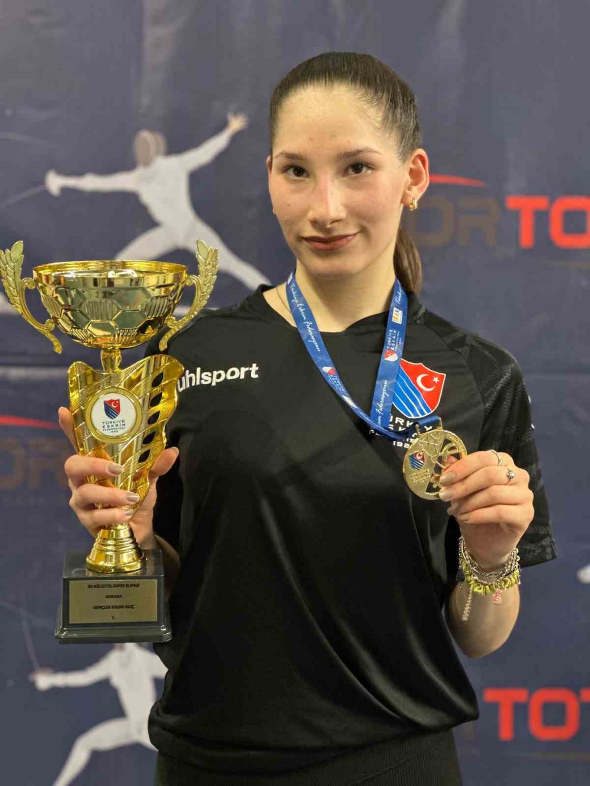 Zehra Kerem Napoli’de Türkiye’yi temsil edecek 3 537643