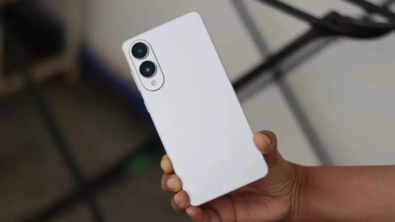 Galaxy S26 Edge tasarımı belli oldu 12 galaxy s26 edge tasarimi 1140x64 1.webp