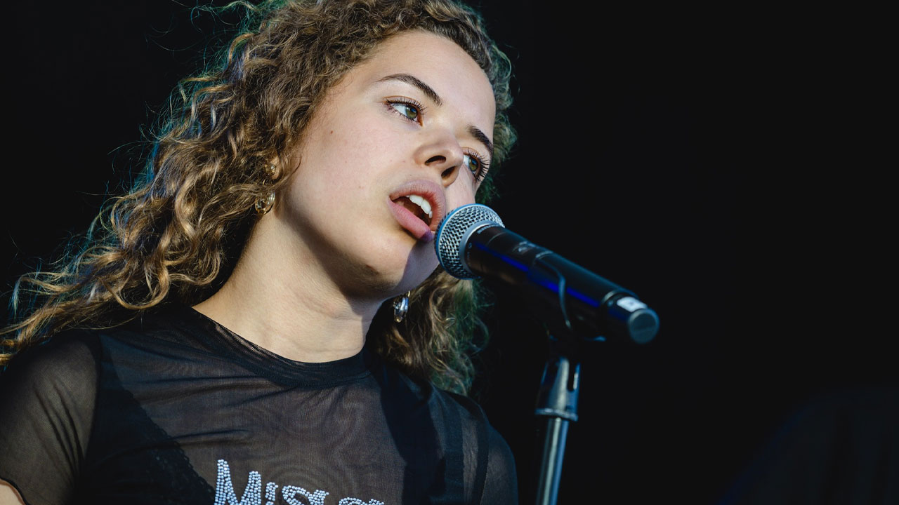 iPhone 17 etkinliğindeki Türk kim? 4 iphone 17 etkinligindeki turk kim 1