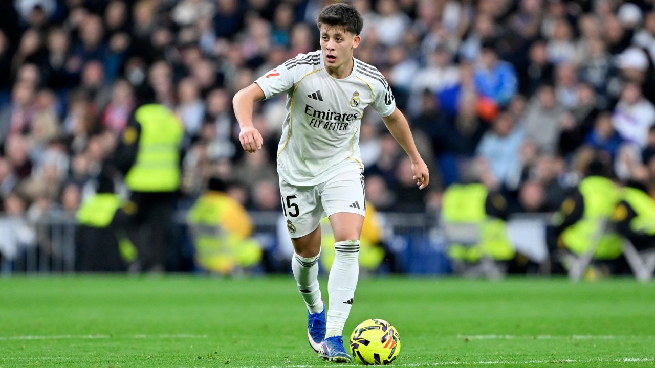 Real Madrid’e şok! Arda Güler kararı tartışma yarattı 3 554579