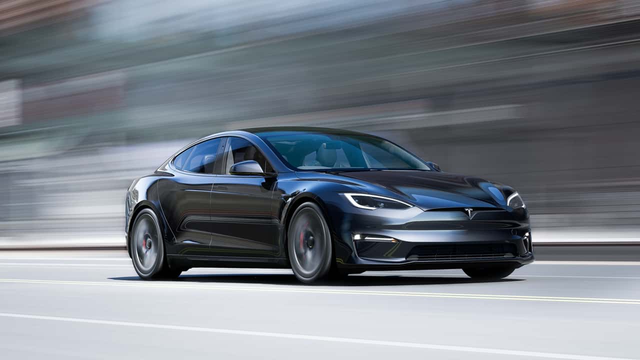 kendi kendine giden tesla