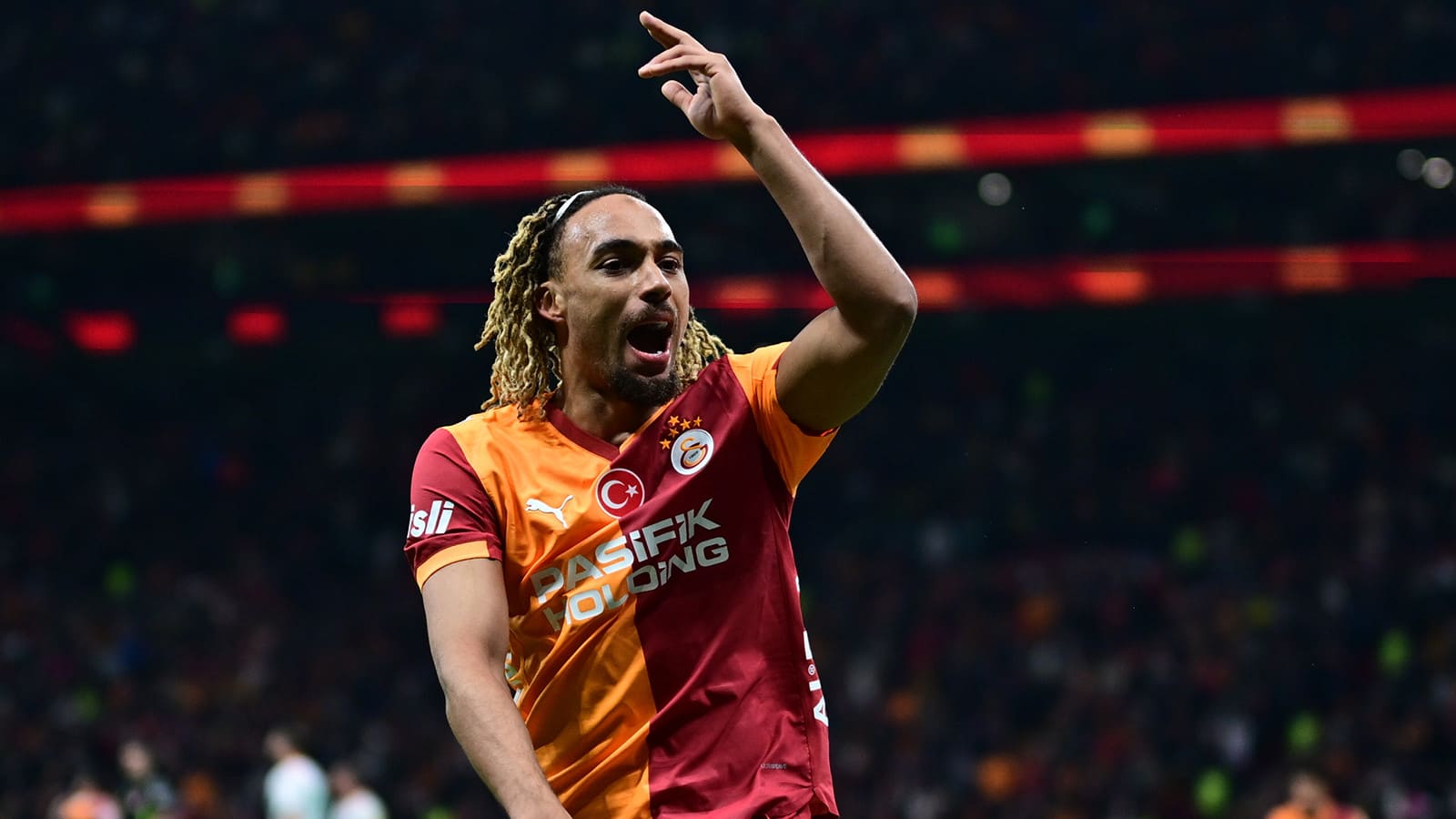 Sacha Boey’den Galatasaray formasıyla dalya! 100. maçına çıktı 1 559062