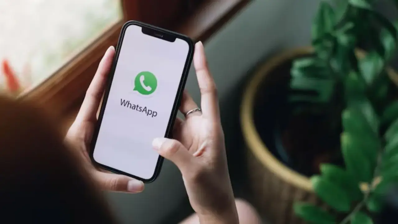 WhatsApp Medya Paylasim Ekrani Tamamen Yenileniyor.webp