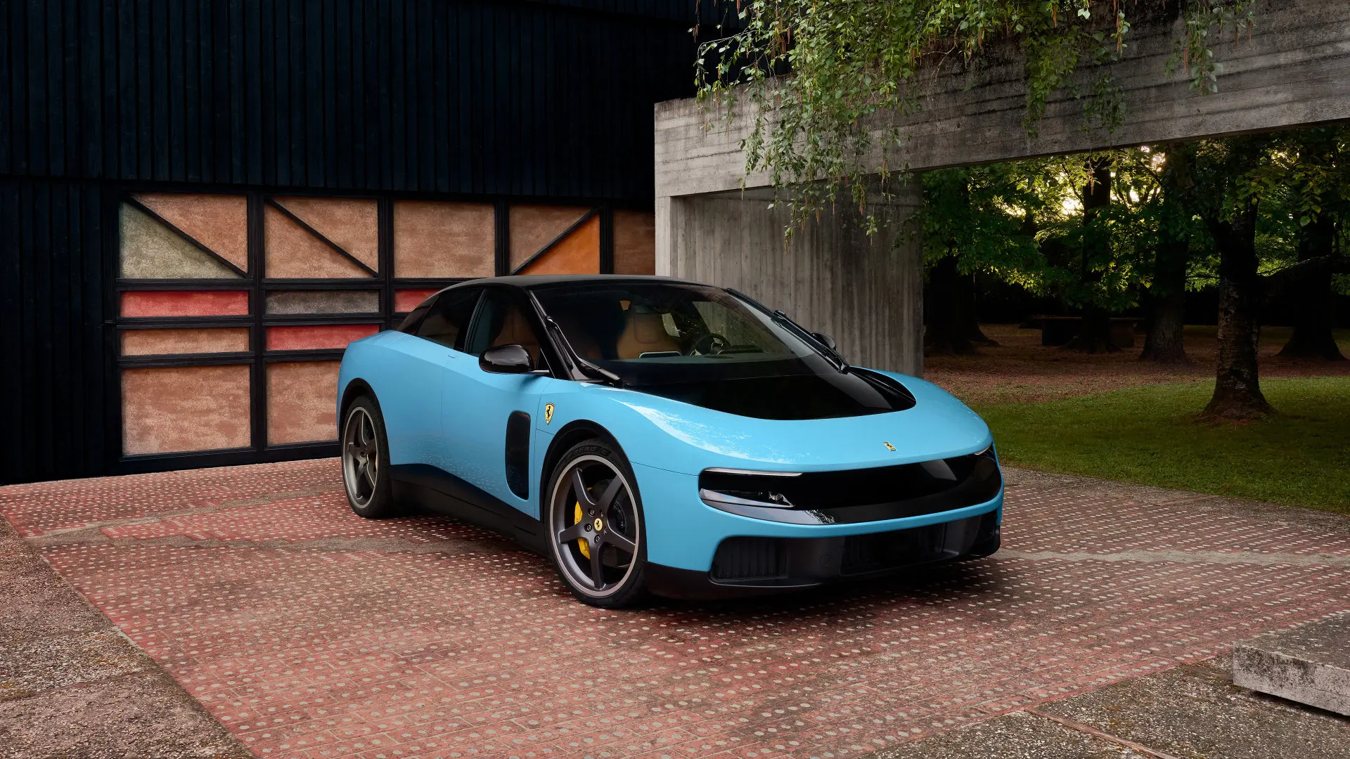 Ferrari Luce 78 Yıllık Geleneği Bozdu: İşte İlk Elektrikli Ferrari! 3 ferrari luce 1.webp