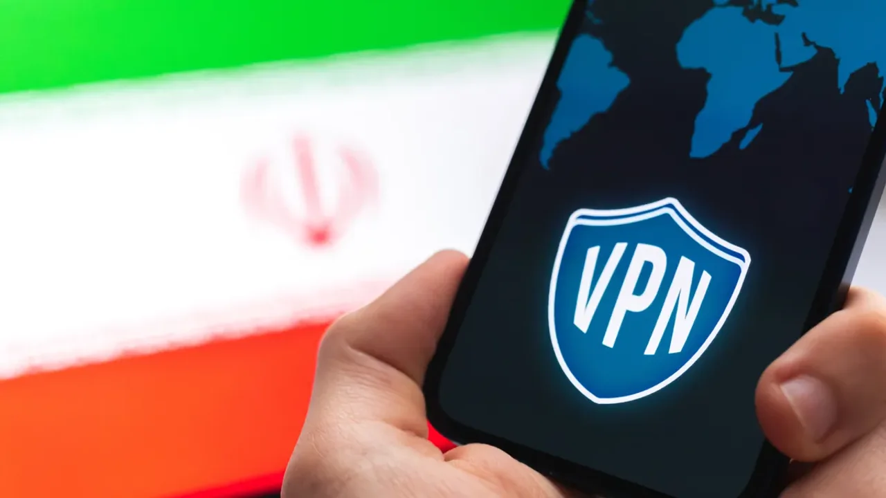 iranda internet acildi kullanicilar vpnlere akin etti.webp