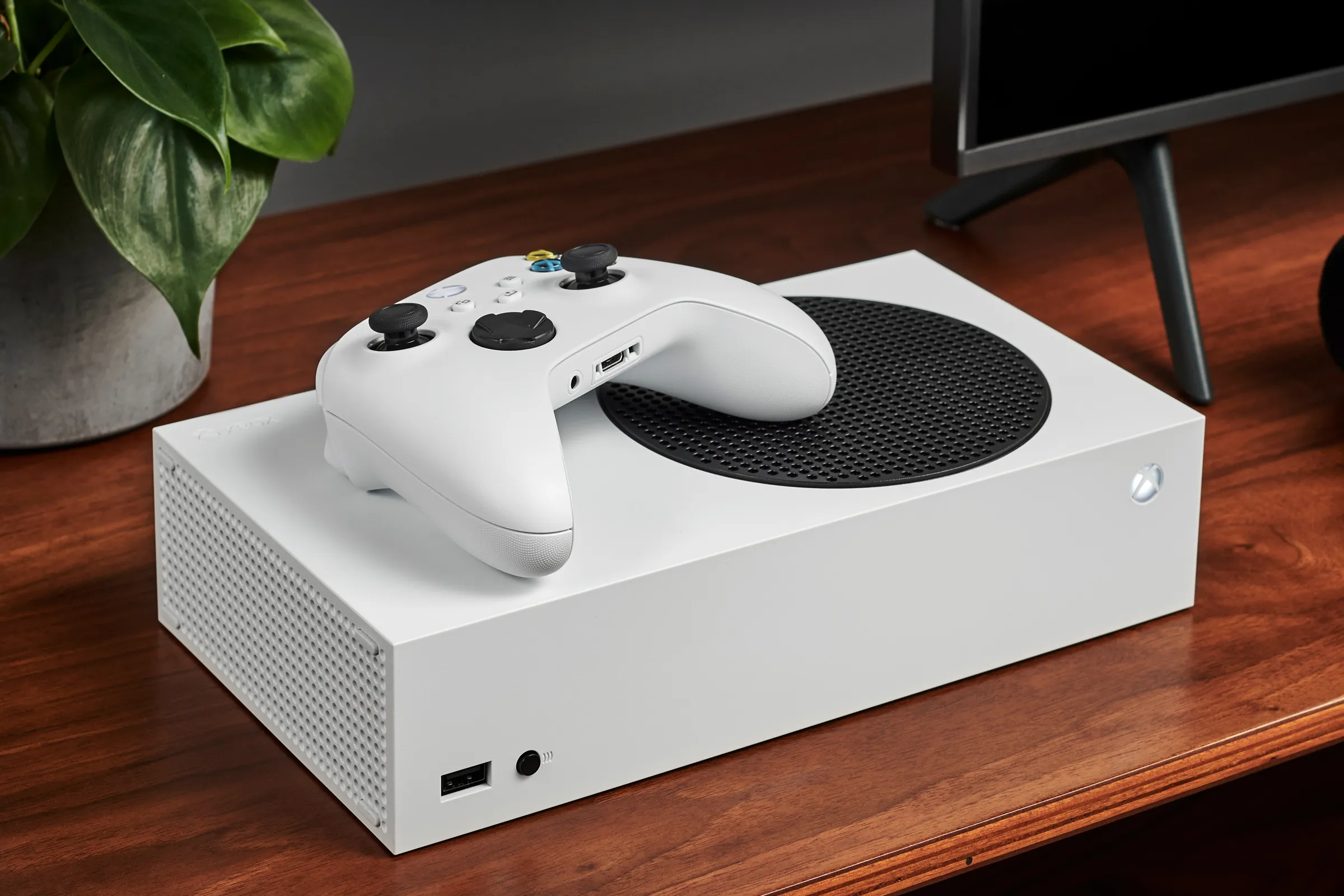 Xbox'ta Toplam 4 Bin TL Değerindeki Üç Oyun Ücretsiz Oldu 7 xbox 2 2.webp