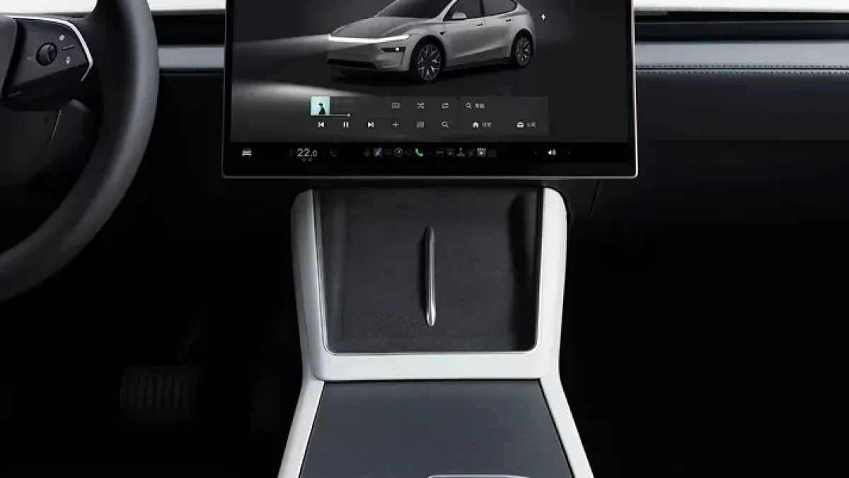 Eski Tesla’ya Yeni Donanım: Havalandırmalı Şarj Ünitesi Tam Uyumlu Çıktı! 3 Tesla Model Y kablosuz sarj 3.webp