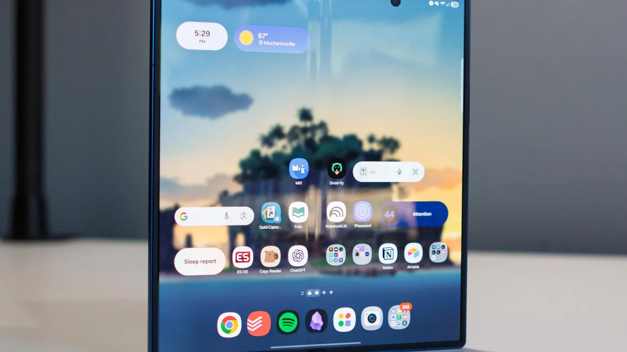 Galaxy Z Fold8 Wide Kanlı Canlı Görüntülendi 5 galaxy z fold8 wide kanli canli goruntulendi.webp