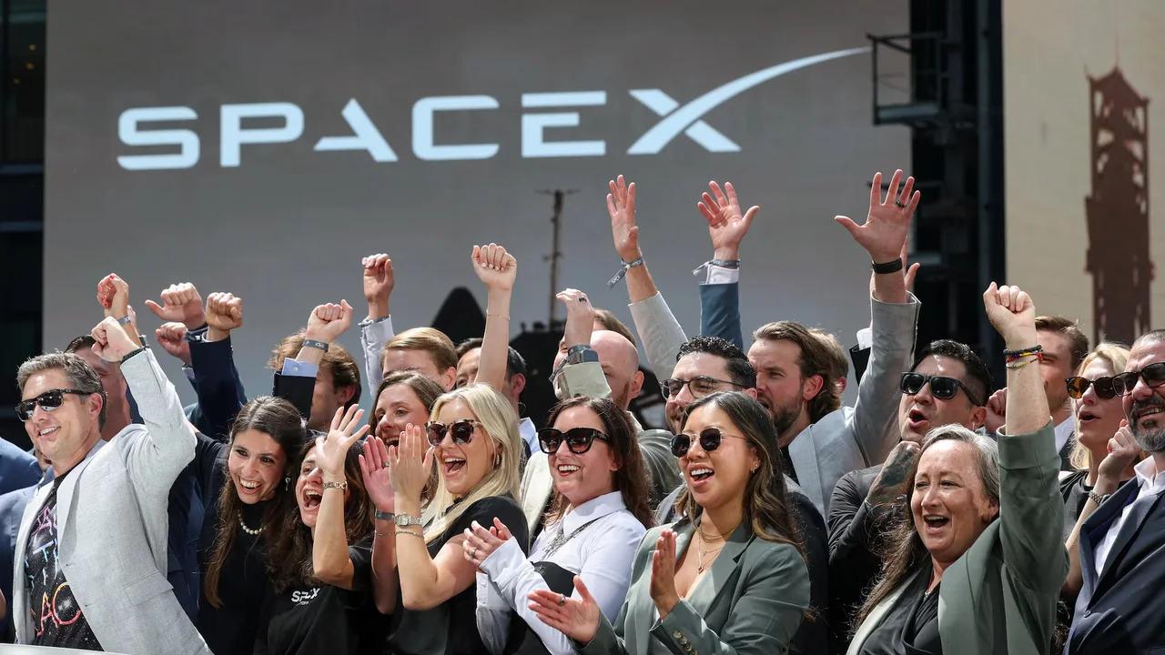 SpaceX Borsaya Rekorla Giriş Yaptı 7 spacex borsaya rekorla giris yapti.webp