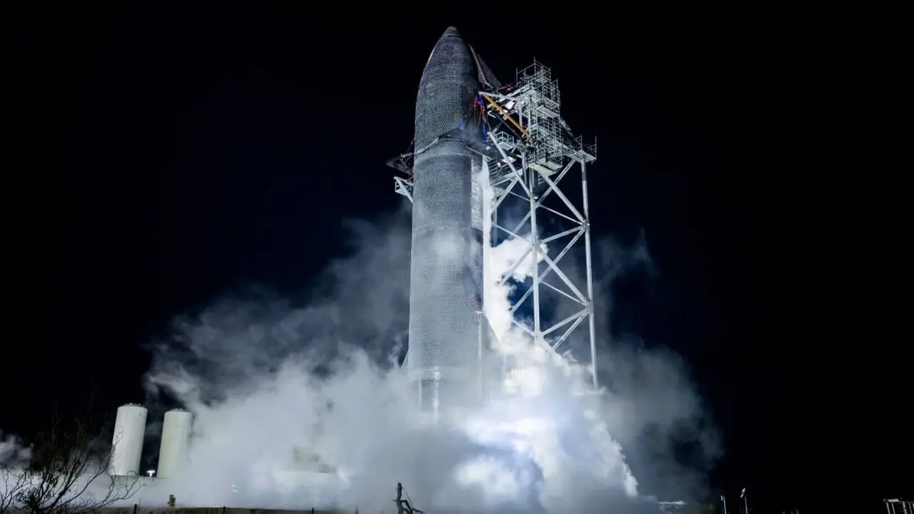 SpaceX Starship’in Gücünü Artırmak İstiyor 5 spacex starship in donusu icin fcc den sinyal gucu artisi istedi.webp