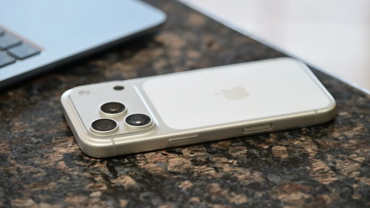 iPhone 18 Pro'da Kalınlık Artışı Bekleniyor 5 iphone 18 proda kalinlik artisi bekleniyor.webp
